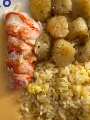 #doright #lobster #scallop #seafood #friedrice #scallops #food #dinner #Foodie #foryou #soysauce #foryoupageofficiall #vegetable #foryoupage #egg #viral #fyp #hoisin #onion #foryoupage❤️❤️ #soy #foryourpage #garlic #egg #hoisinsauce #vegetables #foru #soy #rice #foruyou #saucy #delicious 