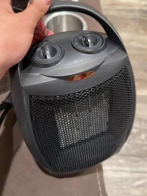 Mini calentador es especial a tan solo $12.99 #small #space #heater #forindoor #electric #calentadorelectrico #hauseaccessories #holidayhaul #christmassale #yearendsale #bigsale #ofertas 