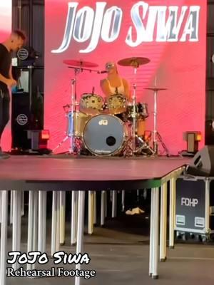 JoJo Siwa Rehearsal Footage vc: @JoJo Siwa #jojosiwa #itsjojosiwa #jojosiwafan #jojosiwaoffical #drummers #drummergirl #drums #popstars #rehearsal #tourrehearsal #chooseyourfighter #jojosiwamusic