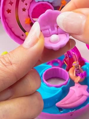 Polly Pocket’s Adventures in Unicorn Cove.🦄💦 #pollypocket #pollypocketcollector #pretendplay #miniworld #imaginativeplay #minidolls 