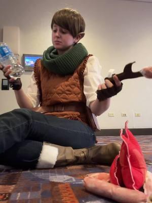 Why do I sit like that 😄 #deliciousanddungeon #deliciousanddungeoncosplay #dungeonmeshi #dungeonmeshicosplay #chilchuck #chilchuckcosplay #chilchuckdungeonmeshi #foryou #fyp 