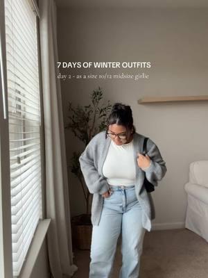 Casual cold weather outfit 🤍#winteroutfitinspo #winteroutfitideas #coldweatheroutfits #midsizeoutfits #midsizeoutfitideas #midsizewinteroutfit #creatorsearchinsights  