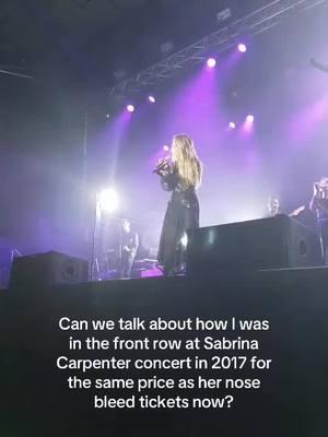 Proud of her fame and success! I just want to see her perform again.😭😭 #sabrinacarpenter #sabrinacarpentermusic #concerts #shortandsweet #shortandsweettour 