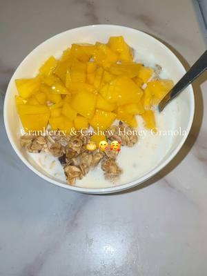 #cranberries #cashew #honey #granola #milk #mangos 