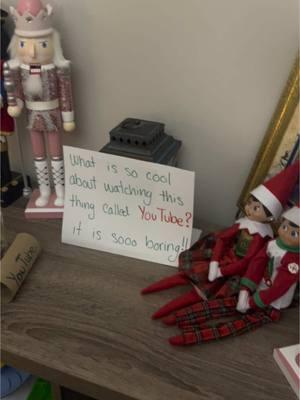 Chippy and Glitter watch YouTube 🤣 #ChippyandGlitter #elfontheshelf #christmas #christmas2024 #easyelfonashelfideas #funelfontheshelfideas #funnyelfontheshelfideas #youtube 