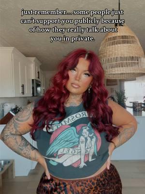 they’re praying on your downfall ✌🏼 #fyp #fakefriends #fake #momtok #mominfluencer #midsize #midsizeinfluencer #influencer #blogger #momblogger #makeup #makeupinfluencer #fypシ #teamwork #girlsgirl #tattoos #makeuptutorial #redhair #burgundyhair #influencer #OOTD #grwm #iykyk #midsizefashion #beauty #momlife 