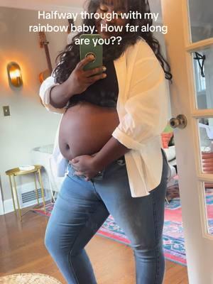 #rainbowbaby #pregnant #midwife #fyp #bump #pregnantbelly #blackmom #rainbowpregnancy #mom #moms #MomsofTikTok #babybump #midwifery #homebirthmom #birthcenter #midwifestudent #blackstudentmidwife #momtok #pregnancy #blackmom #blackmoms #pregnantwithabump #naturallight#thislittlelife 