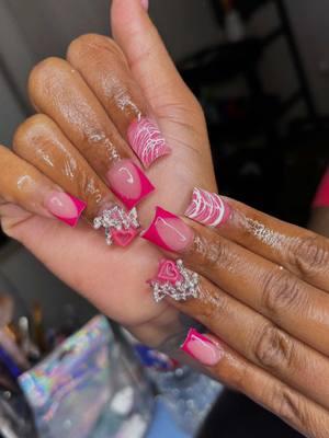 #pinkfrenchnails #shortducknails #blacknailtech #nails #nailsdesign #explorenails 