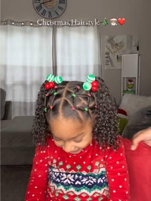 This was super cute and easy ! They look like little christmas trees 🎄❤️ #christmas #christmashairstyles #christmashair #hairstyle #hairtok #hairtutorial #kidshairstyles #kidshairtutorials #toddlerhairstyles #toddlerhair #curlyhairtutorial #fyp 