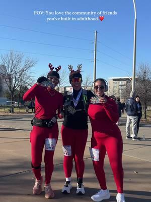 Grateful for friendships like these. 🥰 #adultfriendships #runningmoms #momrunners #friendshipgoals #momfriends #runtokcommunity #10krace #racedayvibes #blackwomen 