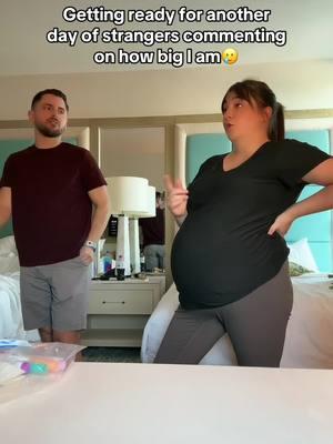 I swear people act like they’ve never seen a pregnant person before…😡😤😩 #pregnant #pregnancy #pregnantlife #pregnanttiktok #momlife #mom #sahm #boymom #thirdtrimester #pregnancybelike #thirdtrimesterbelike 