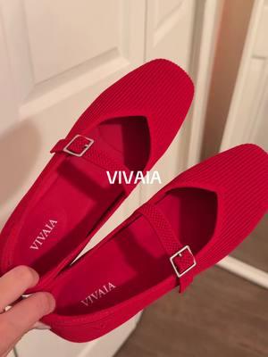 @VIVAIA literally the best mary jane shoes on the app. I honestly was going to buy these shoes with my own money but so grateful they gifted ❤️ the comfiest material used on flats 😭  #vivaia #vivaiashoes #maryjanes #OOTD #trendy #trending #redshoes 