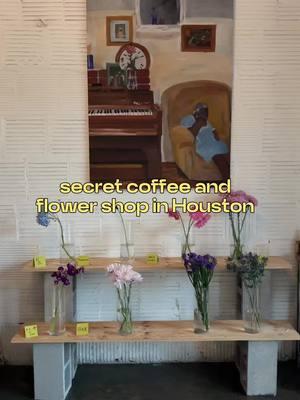 Kept Secret Coffee & Flowers ☕️ 🌼 📍 1109 Providence St Houston, TX  77002 #houston #houstonfood #mysecrethouston #keptsecrethtx #houstonfoodie #houstoncoffee #houstoncafe #coffeeshop #stufftodoinhouston #thingstodoinhouston 