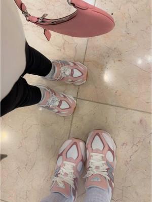 This is your sign to get matching new balances with your princess! 🫶🏻 #fyp #fy #paratiiiiiiiiiiiiiiiiiiiiiiiiiiiiiii #matching #newbalance #newbalance9060 #pink #everythingpink #girlygirls 