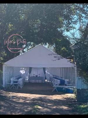 Transforma tu evento! Mira la impresionante diferencia que puede hacer una carpa. ¡Es precioso, ¿no? #milispartyrentals  #tentrental  #tablesandchairs 