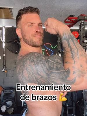 Entrenamiento de brazos deesde casa #gym #fitness #biceps #triceps #brazos #entretenimiento #gymmotivation 