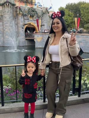 Come to Disneyland with us ❤️ #theaguilars #candyaguilar #disney #disneyland #angeliqueaguilar #mommydaughter #grwm 