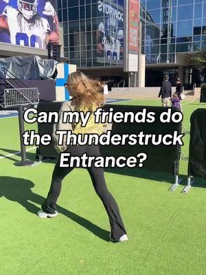 I’m gonna lie they were all pretty good #thunderentrance #thunderstruck #dcc #americassweethearts #fypシ゚viral #fyp #thestar #dallascowboyscheerleaders #funny #lol @Luc Powell @Natalie Batch @Jackson Gilbert @PeytonNetherton @user4506675653172 