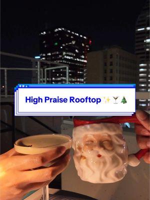 High Praise is a very chic holiday bar downtown San Antonio in Hotel Intercontinental. Such great music and cocktails and even had fire pits giving all the cozy vibes. 🍸✨🎄❣️    📍 111 E Pecan St San Antonio, TX  78205 #sanantoniodowntown #sanantoniodatenight #sanantoniorooftops #sanantoniobars #sanantoniospots #sanantoniodowntownchristmas  