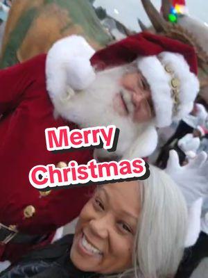 Merry Christmas  #silversisters #greysquad #yogoesgrey #greyhairgrowth #Silverton #whitehairdontcare #greyombre #saltnpeppa #growinghair  #yogoesgrey #merch @taguritcreations.com 