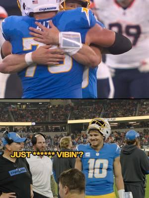 HUG ME BROTHER #justinherbert #joealt #chargers #nfl #hug #wholesome #football 