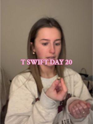 TAYLOR SWIFT ADVENT CALENDAR 🍂🎅 day 20 !!! the advent calendar is slowly coming to an end 😭 . . . . . #taylorswift #tswift #erastour #adventcalendar #christmas #christmascountdown #taylorswiftchristmas #taylorswiftjewelry #charmnecklace #charmbracelets 