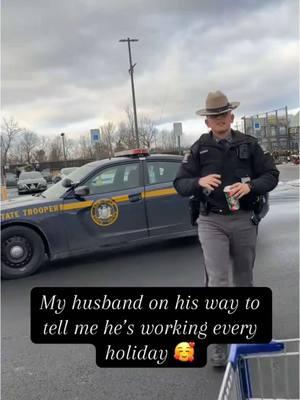 Trooper wife life 🥰👮‍♀️🙄 #christmas #leo #copsoftiktok #christmas2024 #luigi #nursehannah #fyp #winterbreak #christmasgift #wrappinggifts #trending #ny #nyc #statepolice #copsontiktok #policehumor #christmasvideo #angeltreeshopping 