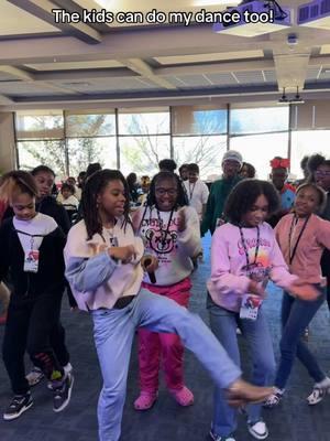 The Backwood Slide is for all ages!! 💃🏽🕺🏽 #taycheesy #linedance #backwoodslide #jacksonstateuniversity #fyp 