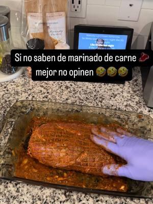 Si no saben como marinar un buen pedazo de carne, mejor no opinen 😅😅😅  #fyp #parati #cocinar #latino #paravoce #funny #gordibueno #Foodie #meat #hot #gay #fypシ #instagood #seguir #lgbt #cooking 