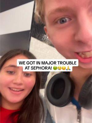 insta: garthxcx and gwensajor @garthxx @gwen #sephoraliplooks #sephorahaul #sephorasquad #sephorasale #sephorahauls #sephoraemployee #sephoramusthaves 