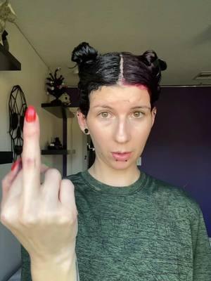 Sorry not sorry #kittybeemo #emo #alternative #grunge #paleemo #hairdye #dyedhair #blackhair #burgundyhair #hairtransformation #hairtransition #fypシ゚ #foryou 