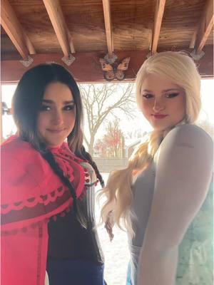 Ready for @Bop to the Top Tour Chicago! @Molly  #frozen #annaelsa #annaandelsa #frozensisters #concert #houseofblues #chicago #illinois #boptothetoptour #boptothetop #fyp #foryou #foryoupage 