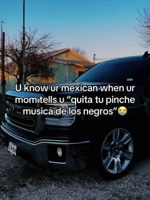 Lmaooo 😂 #droppedtrucks #trucksoftiktok #ctsounds #explorepage #fyp #truckin #gmcsierra #texascheck #suelomob #lowtrucks🔥🇲🇽🥶💦✨ 