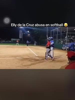 Que palo 😂 #unchindpelota #baseball #ivancruzrd #ellydelacruz 