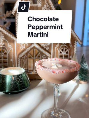 Chocolate Peppermint Martini Recipe:⁣ 1.5 oz Peppermint Vodka⁣ 1 oz Chocolate Liqueur⁣ .75 oz Baileys⁣ 2 oz Hot Chocolate Chilled⁣ Add ice and shake⁣ Top glass with agave and crushed candy canes⁣ Pour and garnish with mini marshmallows⁣ #chocolatemartini #holidayrecipes #holidaycocktails #holidaydrinks #christmascocktails 