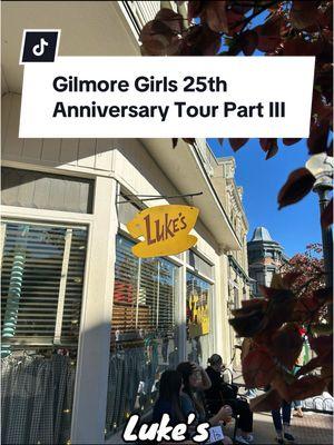 @Gilmore Girls 25th Anniversary @Warner Bros Pictures Studios “Holidays Made Here” is a must this Holiday season! Going on till January 5 2025 #gazette #gilmoregirls #rorygilmore #lorelaigilmore #conneticut #starshollow #wb #warnerbros #show #shows #2000s #throwback #PlacesToVisit #losangeles #california #hollywood #fyp #fypシ #paratupagina #luke #alexisbledel #laurengraham #studios #traveltiktok #travel #lukes 