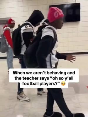 Coach is definitely going to make y’all run 🤦‍♂️🏈 @2  #football #teacher #coach #run #behave #highschoolfootball #athlete #school #funny 