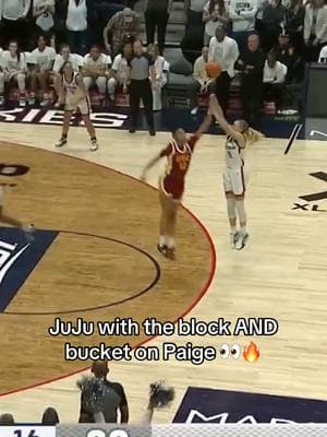 That was TOUGH 😤 #jujuwatkins #paigebueckers #basketball #collegebasketball #womensbasketball 