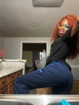 #shadowbanned #vibecheck #relateablecontent #relatable #vooglamframe #trendingsound #fypシ゚viral #gingerhairblackgirl #fyppppppppppppppppppppppp #vibes #dances #bored 