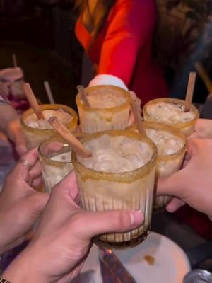 FriendsMas Cocktails 🎄 #Friendsmas #Cocktails #DrinkBoard #Hawaii #EwaBeach #WhiteRussian #EggNog #Malibu #Fireball @MAMATAY  Video Cred: keokkz on IG 