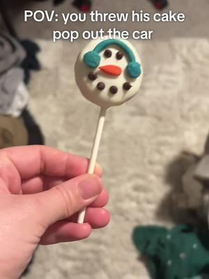 “Hay Starbucks en la casa” pt2 #starbuckscakepop #snowmancakepop #fyp #wehavefoodathome #haycomidaenlacasa  #starbucksathome #cookingwithkay 