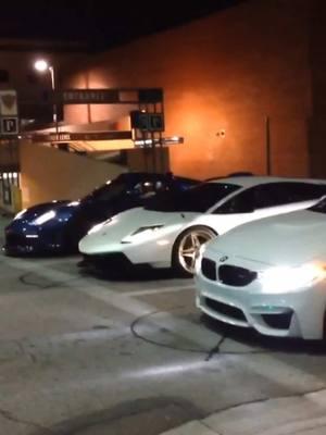 Gemballa Mirage GT and LP670SV racing in beverly hills. Video taken by a friend #carreragt #lp670sv #miragegt #racing #supercars #fyp #foryoupage #fypシ #lamborghini #porsche #gemballamiragegt #gemballa #carsoftiktok #cars 