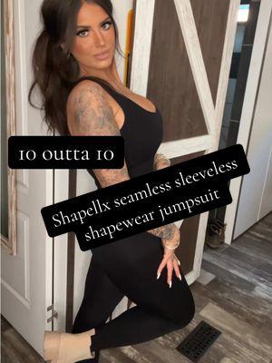 @shopshapellx comfy AND cute 🖤 #fyp #shapellx #shapellxofficial #shapewear #christmas #christmasgiftideas #fallfashion #winterfashion #jumpsuit #bodysuit #bodysuitshapewear #shapewearbodysuits #fashion #hourglass #christmasoutfit #sale #christmasale #seamless 