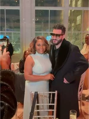 Thanks to Vivian Scott Chew & the Maestro himself @Ray Chew for having me for a night of inspiration. It was truly my honor! Congratulations to you both on another SOLD OUT SHOW! To share the stage with so many icons is an honor. @SHERRI 12.14.24 #JonB 