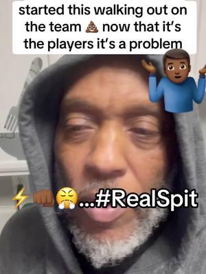 The coaches been leaving the team hanging going to get their 💼 so what’s the problem #realspit #ncaafootball #coaches #players #transferportal #money #bag #team #f #fyp #foryou #hencominghometoroost 