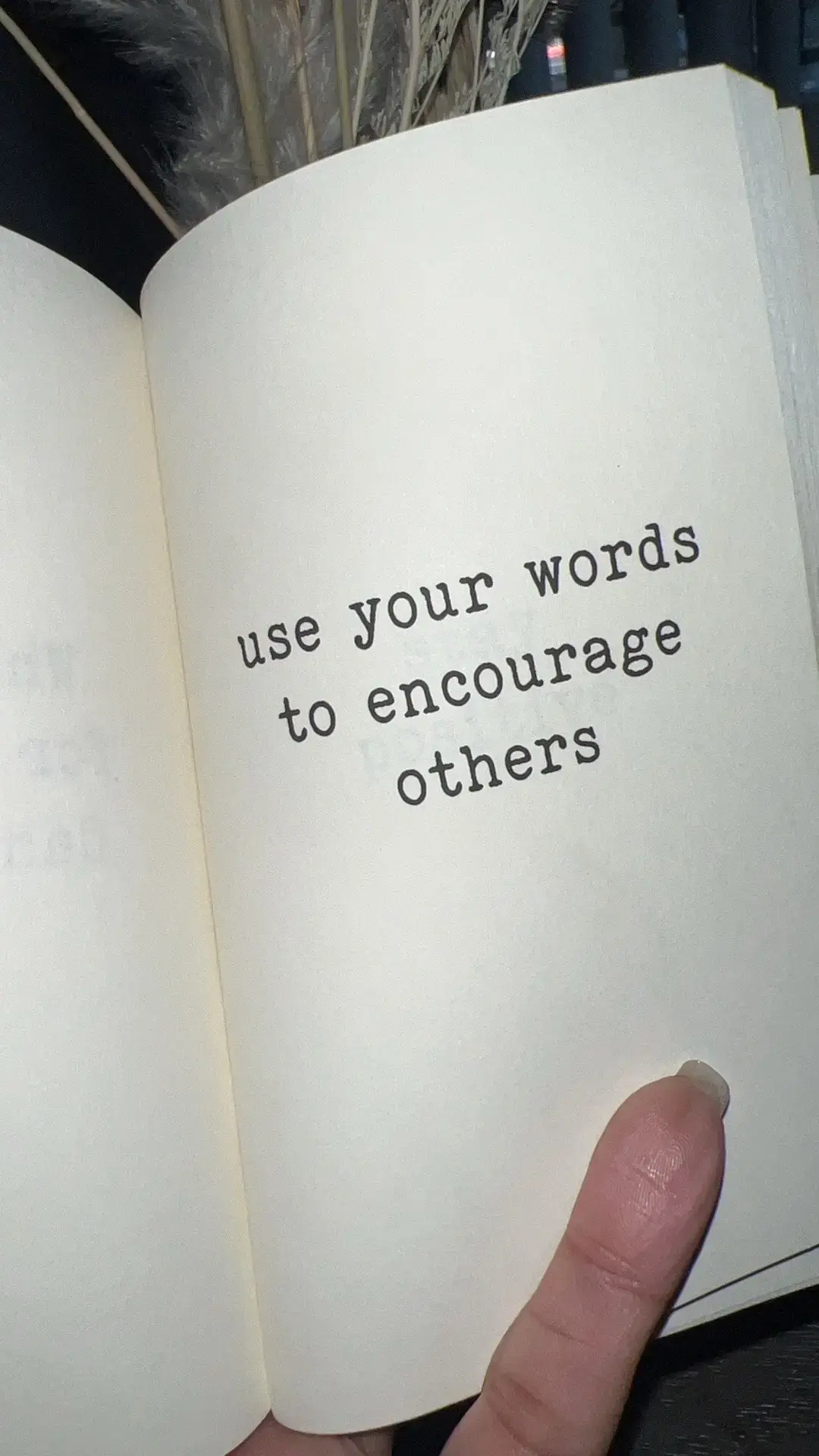 “Words have power.” #trusttheprocess#godsplan#faithoverfear#newbeginnings#blessings#prayer#thankful#everythingisperfectbook#doinitwellat56💋 