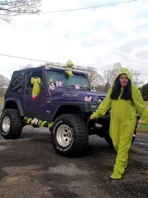 💚🎄💜🍇🥜✌🏻 #foryou #foryoupage #fy #fyp #grinch #grinchmas #grinchjeep #jeepmas #christmas2024 #jeepvibes #jeeplove #jeepfreak #jeepwave #jeepeverything #jeepjeepjeep #justmeandmyjeep #itsajeepthing #jeeplife #jeepwrangler #jeeptj #grapenutt #liftedjeep #beepbeeppurplejeep #jeepgal #purplejeepgal #jeepgirlsdoitbetter #jeepsoftiktok #jeeptok #jeeptiktok #tiktokcreator 