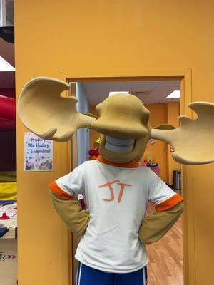 Jt feeling diva this morning 🤩🫶🏼 #thatssotrue #gracieabrams #diva #mascot #costume #mascotas #indoorplayground #indoorplaygroundowner #jamtimeplay #jamtime #fyp #foryou #massachusetts #Jt #jtthemoose #moose 