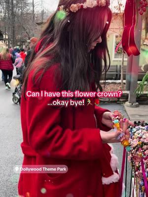 When the “customer” knows exactly what they want…and just takes it. 🫣🏃‍♀️#vendor #artisan #festival #silly #flowercrown #skit 