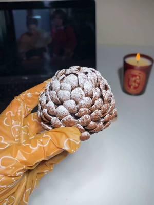 it’s the pine cone Christmas treat for me 🎄♥️  As always the links are in my bio. 🌨️ #asmr #nailtutorial #SelfCare #christmas #gingerbread #rednails #bows